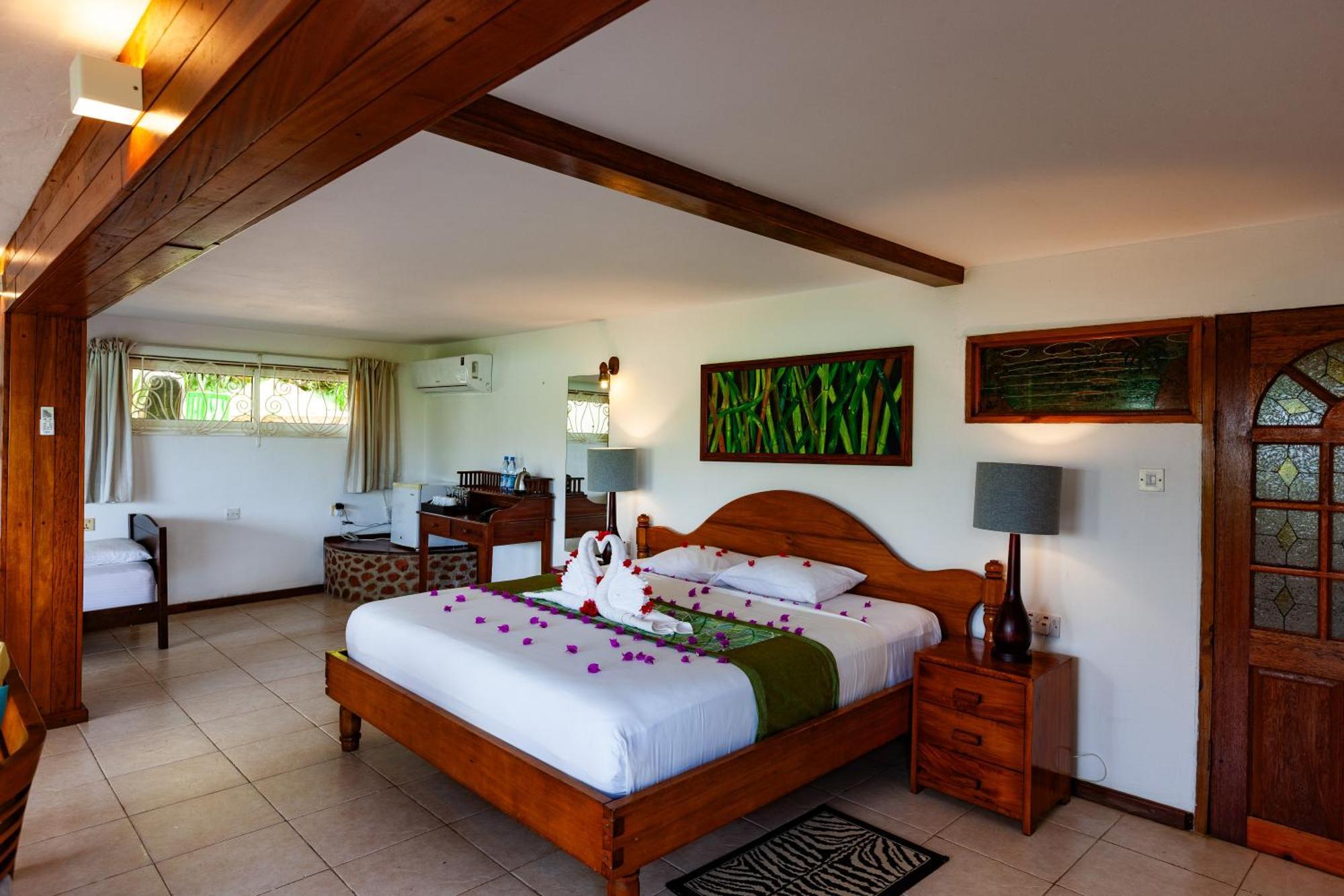 Chalets Cote Mer Baie Sainte Anne Ngoại thất bức ảnh