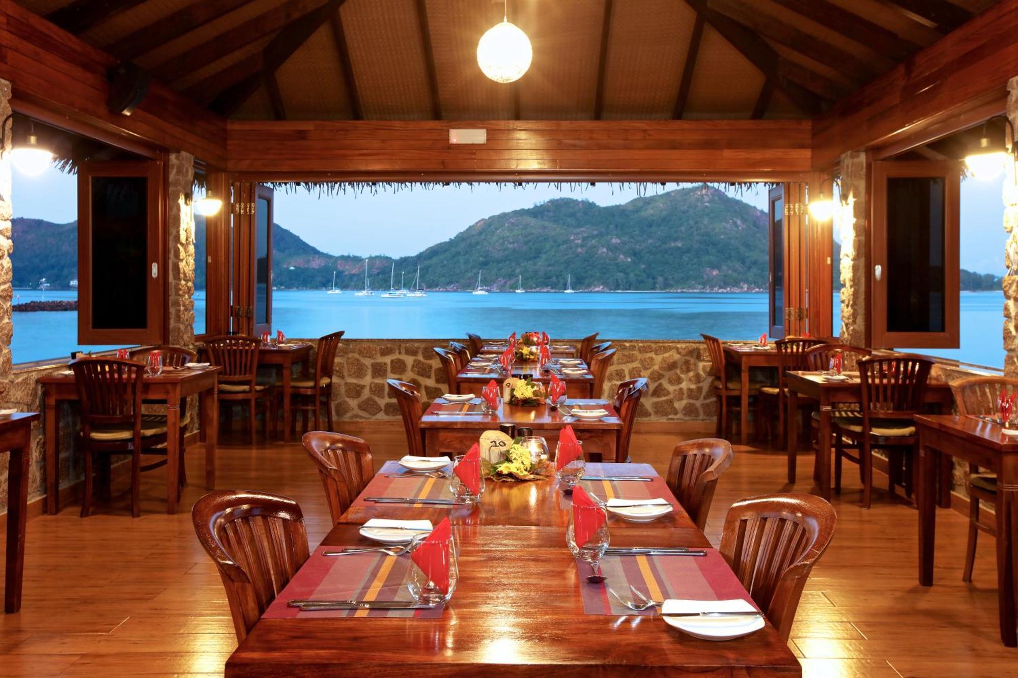 Chalets Cote Mer Baie Sainte Anne Ngoại thất bức ảnh