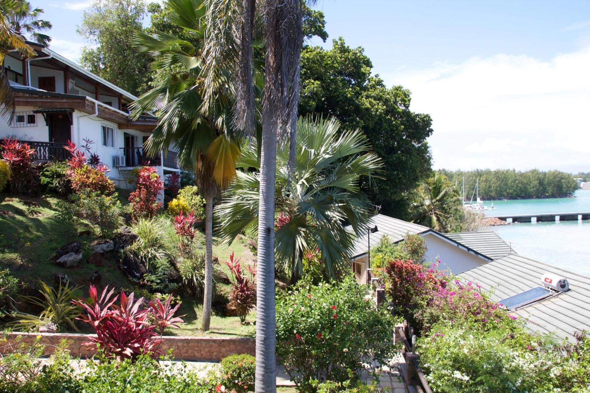 Chalets Cote Mer Baie Sainte Anne Ngoại thất bức ảnh